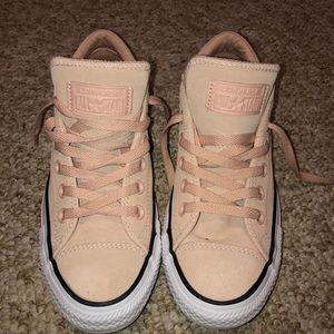 Nude converse